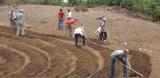 Creating new beds at Adela’s finca