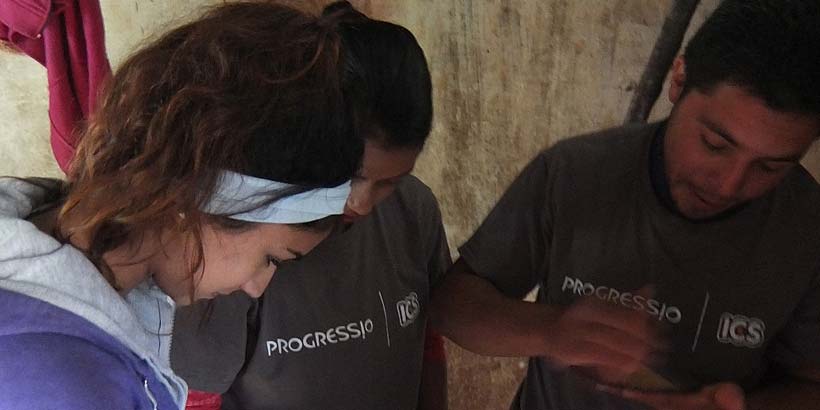 UK volunteer Jay learning how to make the perfect tortilla