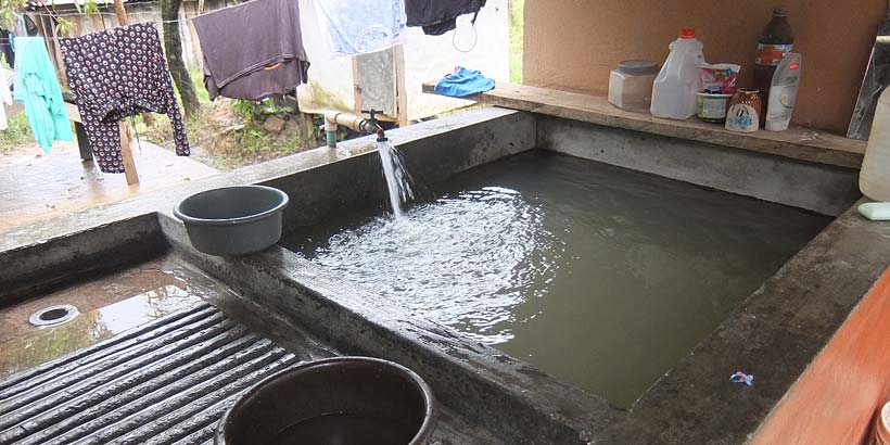  Forget dishwashers, washing machines and the kitchen sink - here in El Carrizal it’s all about the pila! Photo by Noel Specowius