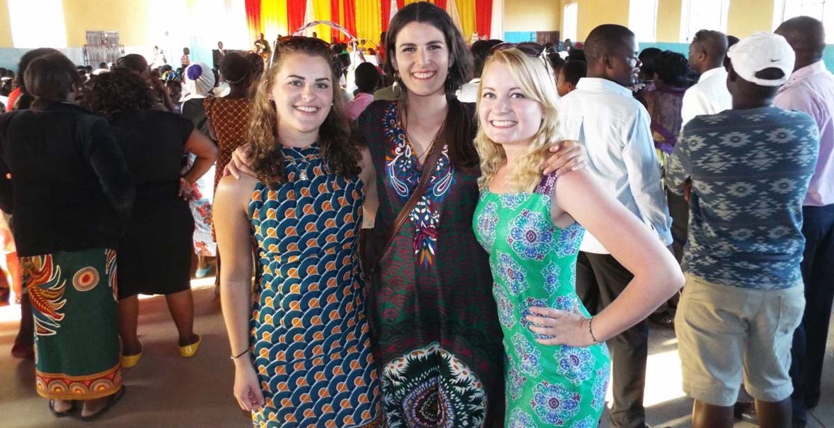 Volunteers Sophie, Ingrid and Abby