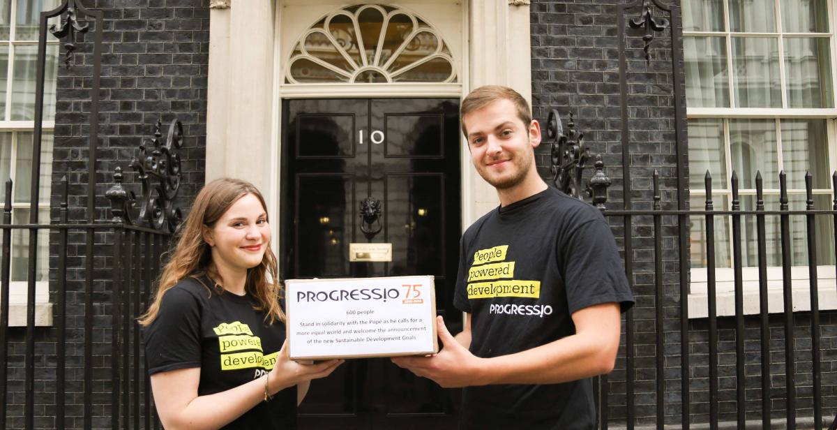 Jenny Vaughan, Campaigns Officer and Seb Scott, Action at Home Officer hand in petition to Number 10
