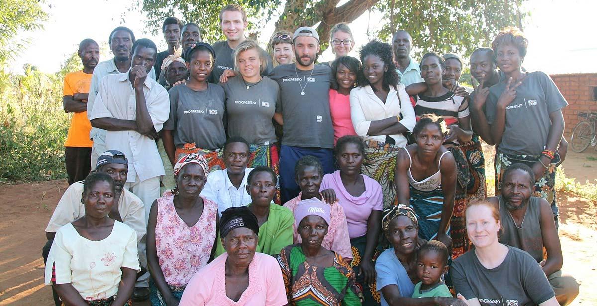 Team Nyenyezi with Wankhama community members