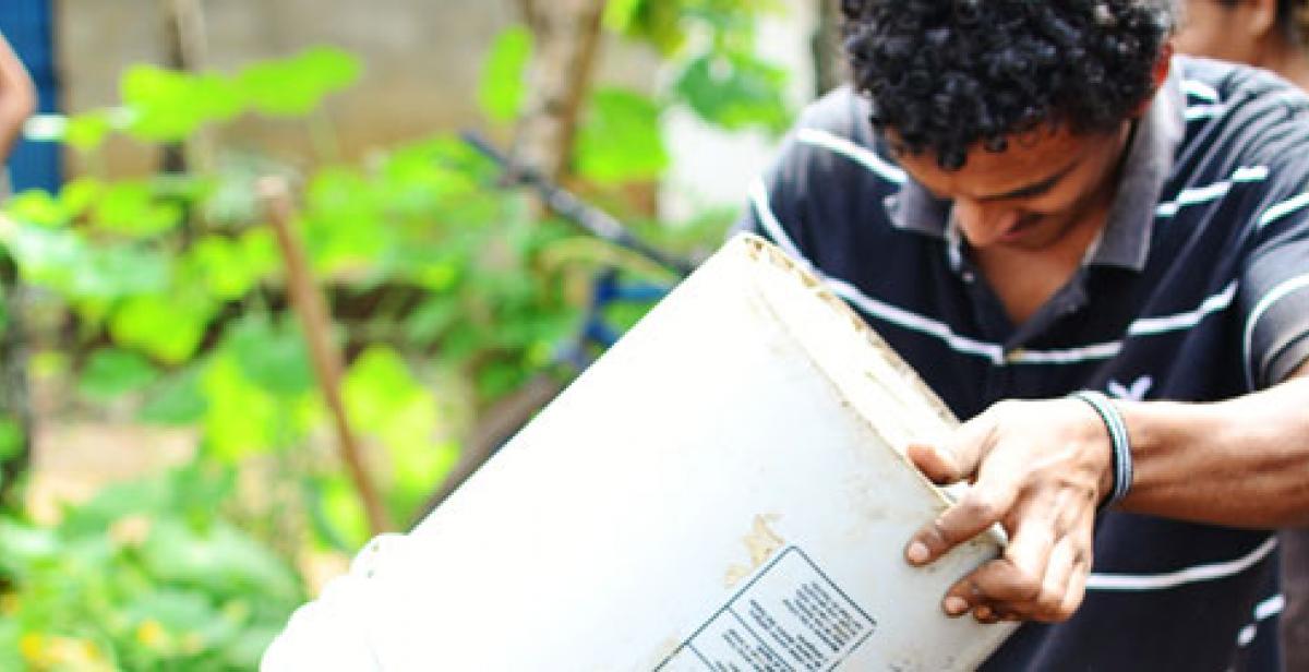 El Salvadoran man farming