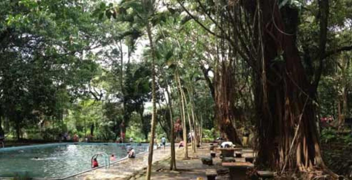 A water park in El Salvador (©Progressio)