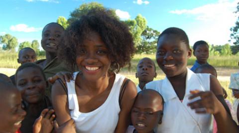 Volunteer Tashann with children in Malawi